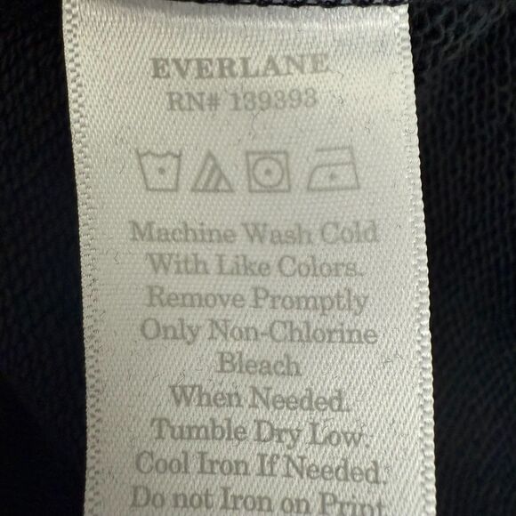 EVERLANE 100% Human Crewneck Sweatshirt S Black Graphic Equality Pride NEW B30 - Picture 6 of 7